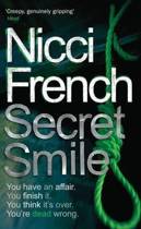 9780141006512 Secret Smile