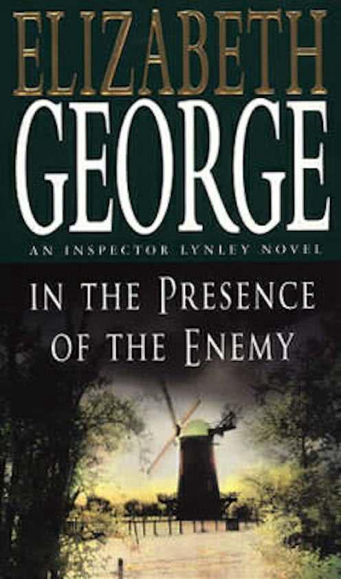 9780553408461 In the presence of the enemy