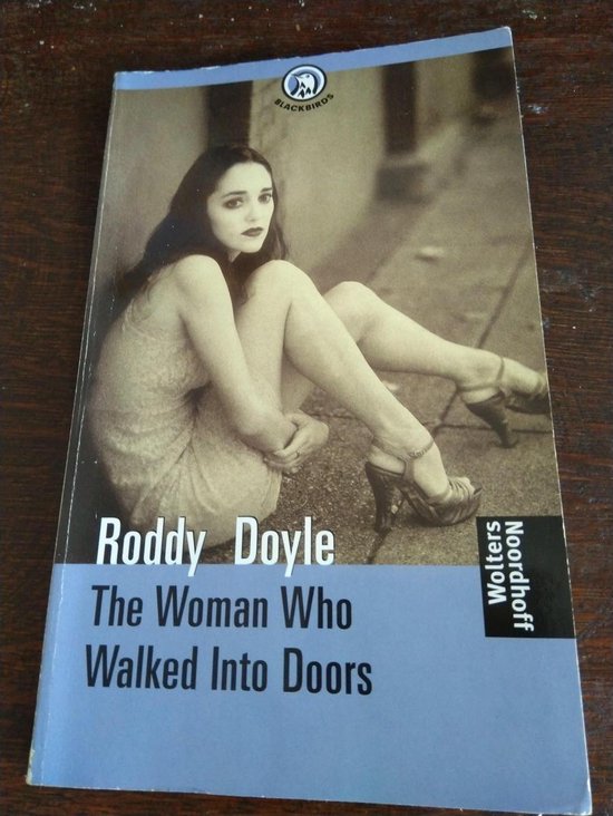 9789001552718 The woman who walked into doors