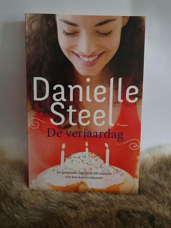 9789021025704 De Verjaardag Special Book  Service 2020