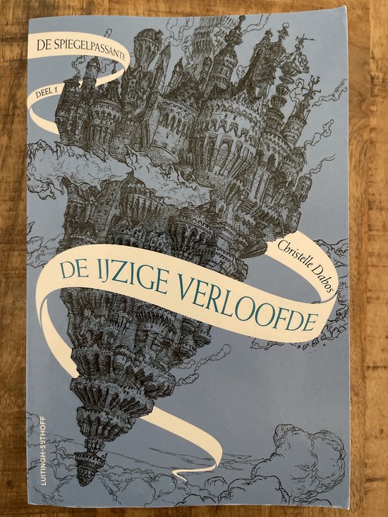 9789021048918 De spiegelpassante 1  De ijzige verloofde Stichting Jarige Job 2024
