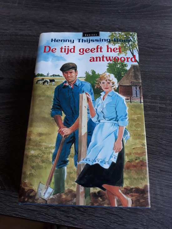 9789024215577 DE TIJD GEEFT HET ANTWOORD OMNIBUS