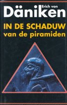 9789024526017 In de schaduw van de piramiden