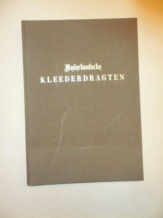 9789062550111 Nederlandsche kleederdragten