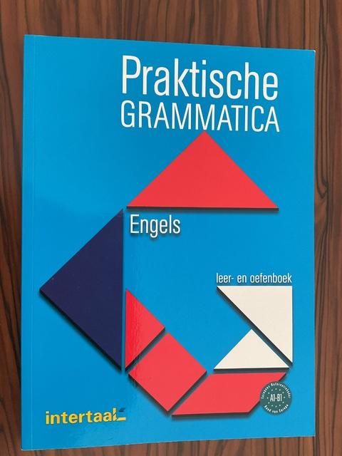 9789460304057-Praktische-grammatica-Engels-Leer-en-oefenboek