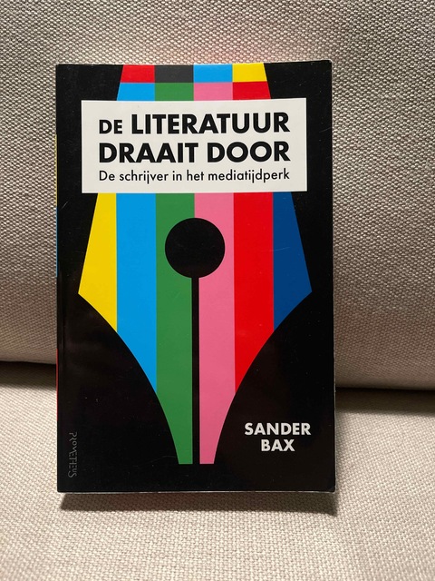 9789044640281-De-literatuur-draait-door