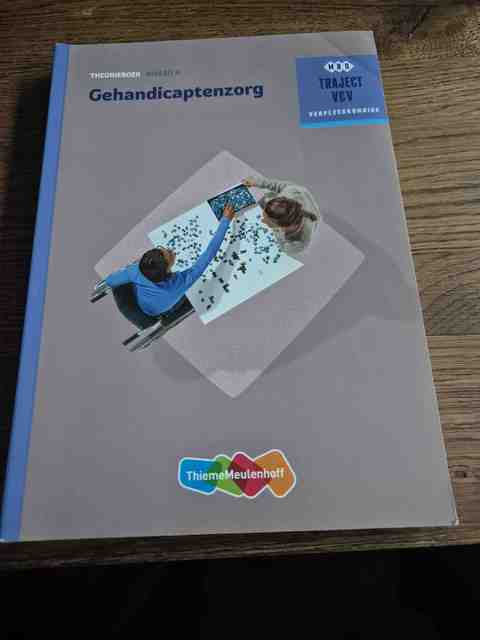 9789006910452-Gehandicaptenzorg-Niveau-4-Theorieboek