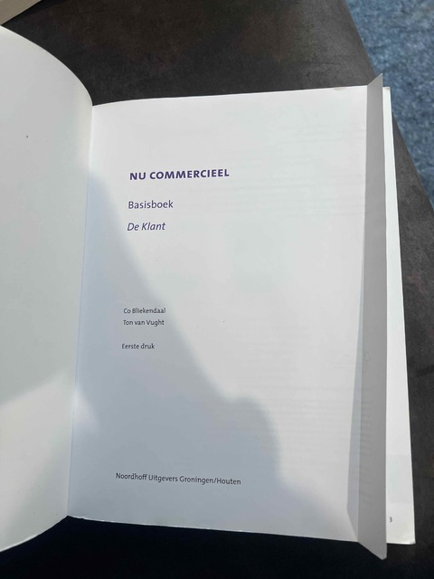 9789001872298-NU-Commercieel-Basisboek-De-Klant-leerboek-online