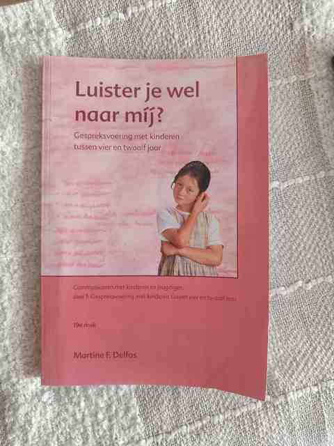 9789088505102-Luister-je-wel-naar-mij