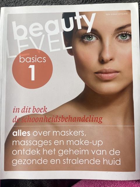 9789491277955-Beauty-Level-Basic-1-De-Schoonheidsbehandeling