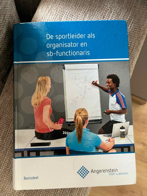 9789037227628-SB-functionaris