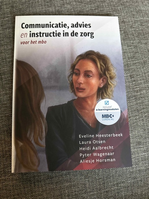 9789083181103-MBOL-Communicatie-advies-en-instructie-in-de-zorg