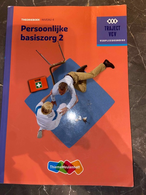 9789006910322-Persoonlijke-basiszorg-Theorieboek-Niveau-4
