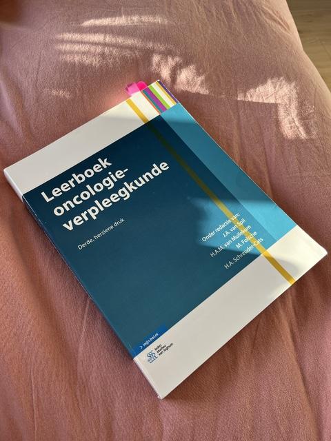9789036826440-Leerboek-oncologieverpleegkunde