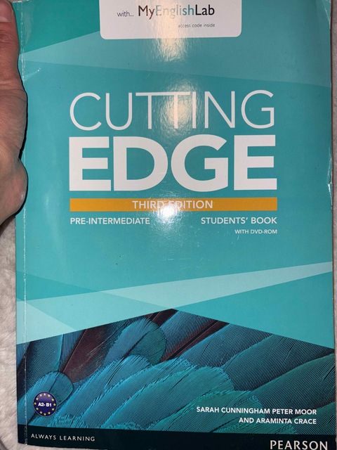 9781447944058-Cutting-Edge-3rd-Edition-Pre-Intermediate-Students-Book-wit