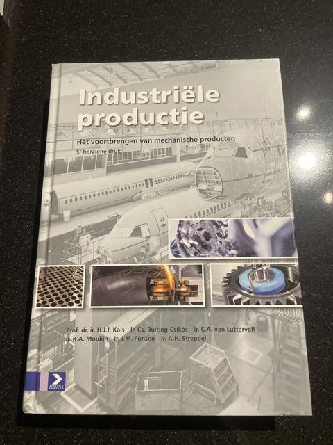 9789039526736-Industriele-productie
