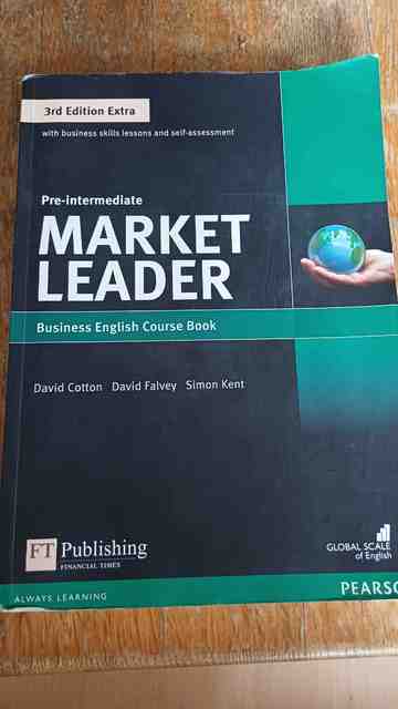 9781292134796-Market-Leader-Extra-Pre-Intermed.-CoursebkDVD