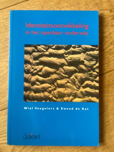 9789044117554-Identiteitsontwikkeling-in-het-openbaar-onderwijs-druk-1