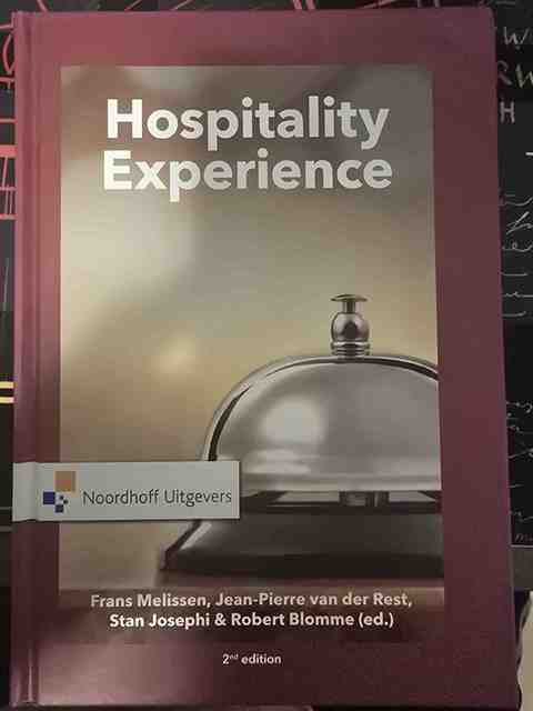 9789001885786-Hospitality-Experience