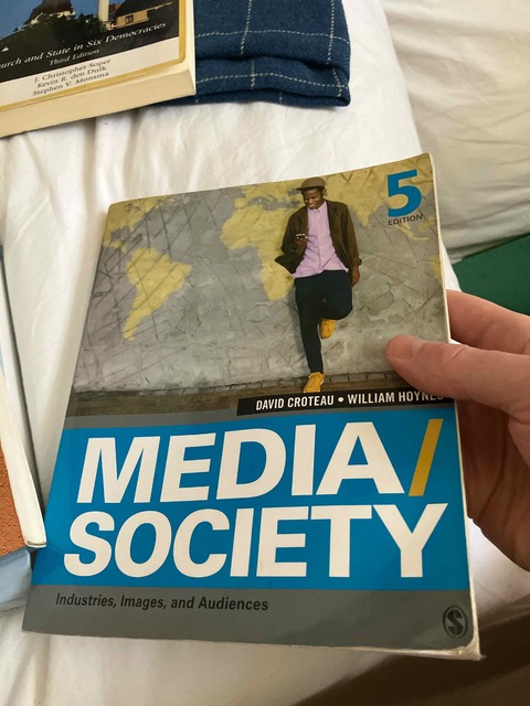 9781452268378-MediaSociety