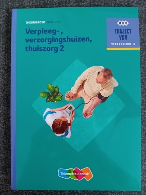 9789006910261-Verpleeg-verzorgingshuizen-thuiszorg-2-niveau-3-Theorieboek