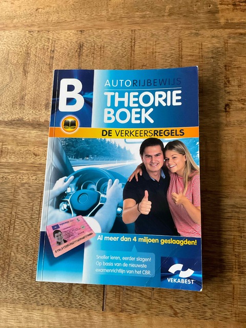 9789067993401-Auto-rijbewijs-de-verkeersregels