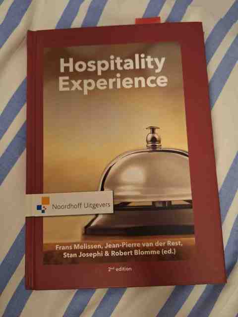 9789001885786-Hospitality-Experience