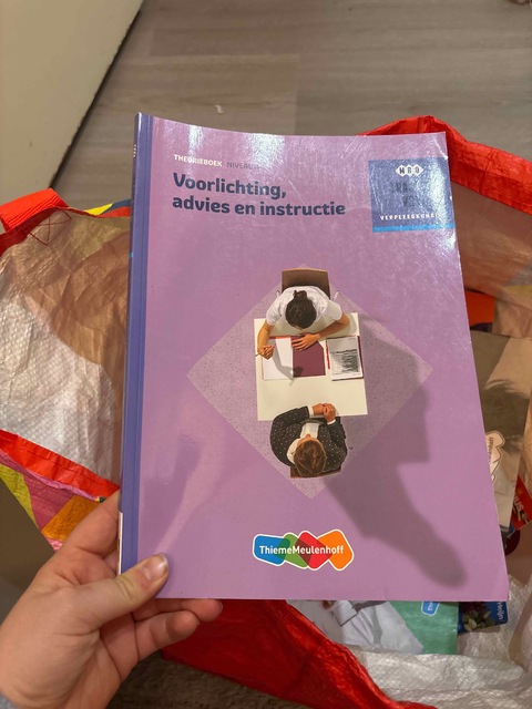 9789006910346-Voorlichting-advies-en-instructie-Theorieboek-Niveau-4