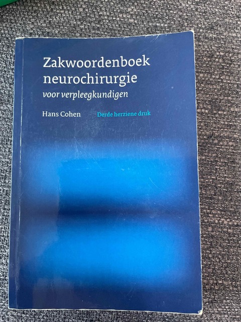 9789086596423-Zakwoordenboek-neurochirurgie-voor-verpleegkundigen