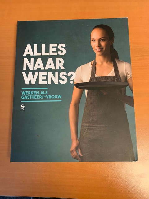 9789052110912-Werken-als-gastheer-vrouw