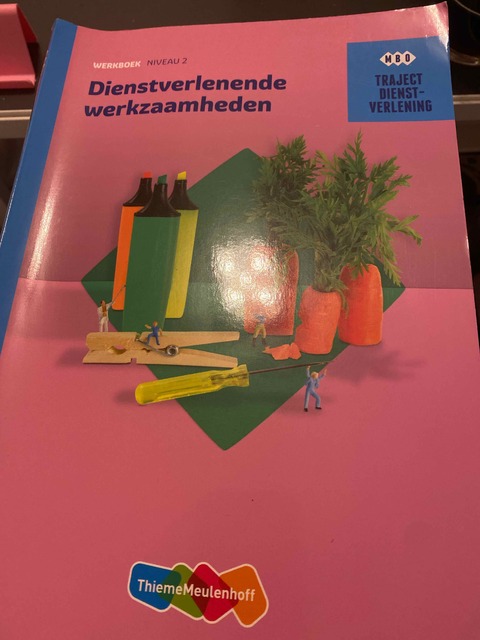9789006071085-Dienstverlenende-werkzaamheden-mbo-werkboek-niveau-2