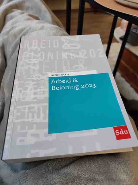 9789012408714-Wettenpocket-Arbeid-Beloning-2023