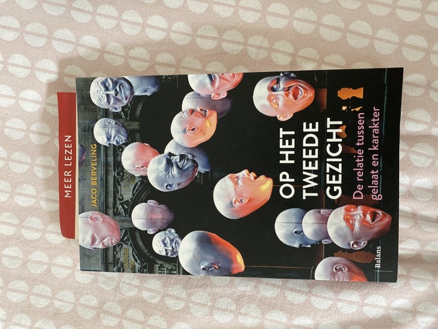 9789460037382-Op-het-tweede-gezicht