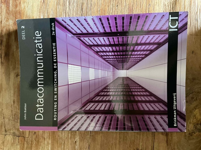 9789057523731-Routing-en-switching-de-essentie