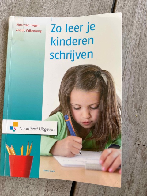 9789001702656-Zo-leer-je-kinderen-schrijven