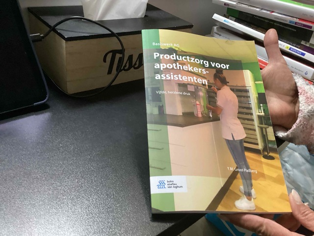 9789036826136-Productzorg-voor-apothekersassistenten