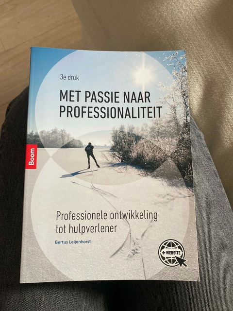 9789024424917-Met-passie-naar-professionaliteit