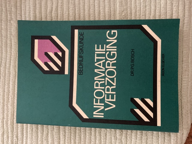 9789010104809-Informatie-verzorging