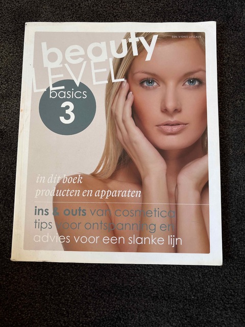 9789491277979-Beauty-Level-Basic-3-Producten-en-apparaten