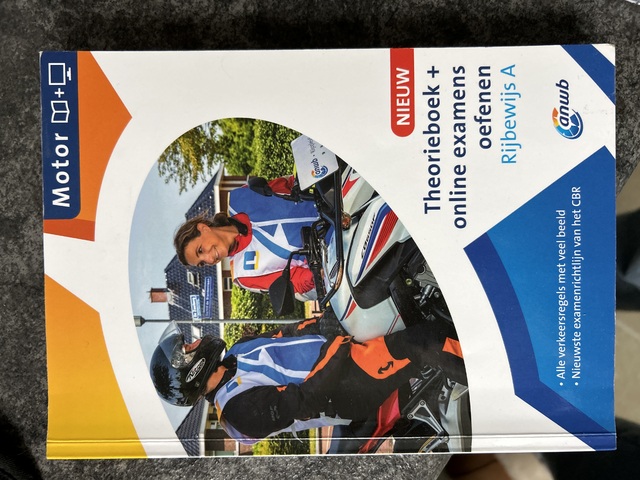 9789018047634-Theorieboek-Rijbewijs-A-Motor