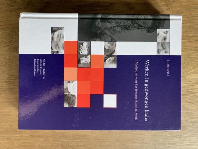 9789088506581-Werken-in-gedwongen-kader