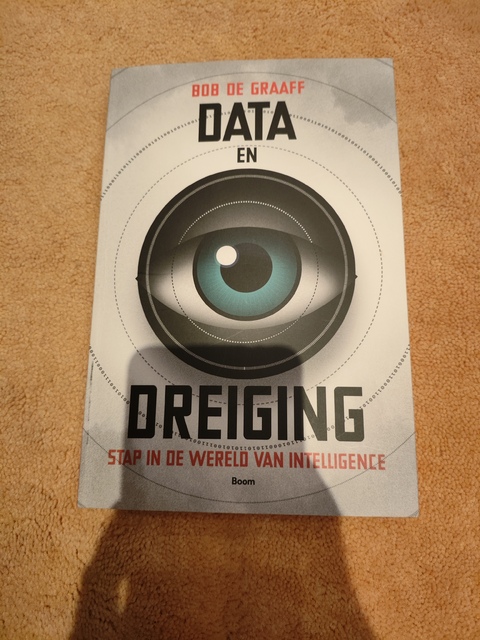 9789461058720-Data-en-dreiging