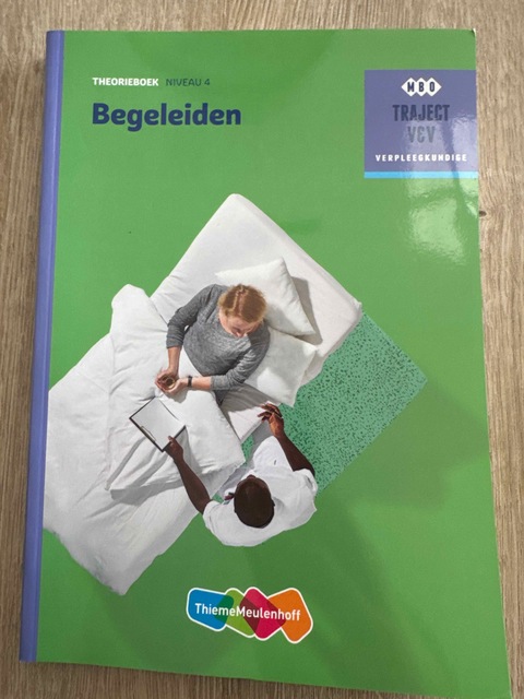 9789006910339-Begeleiden-niveau-4-Theorieboek