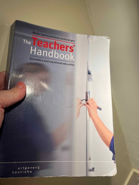 9789046906217-The-Teachers-Handbook