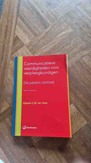 9789035233591-Communicatieve-vaardigheden-voor-verpleegkundigen