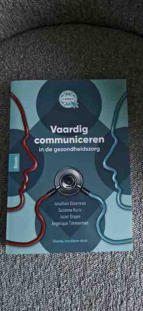 9789024446674-Vaardig-communiceren-in-de-gezondheidszorg