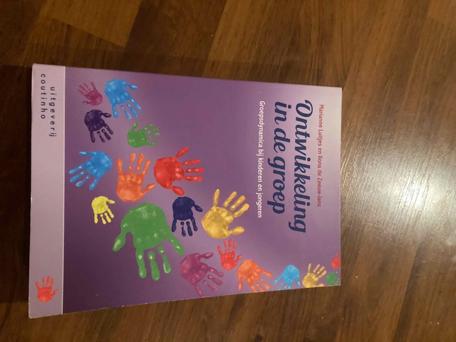 9789046905142-Ontwikkeling-in-de-groep