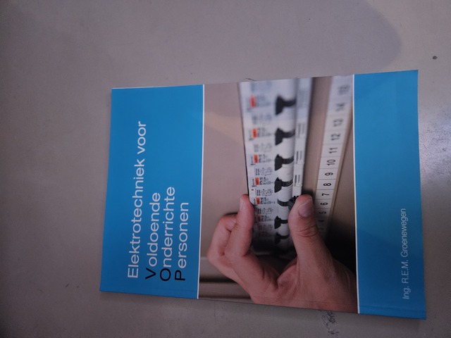 9789463741026-Elektrotechniek-voor-voldoende-onderrichte-personen