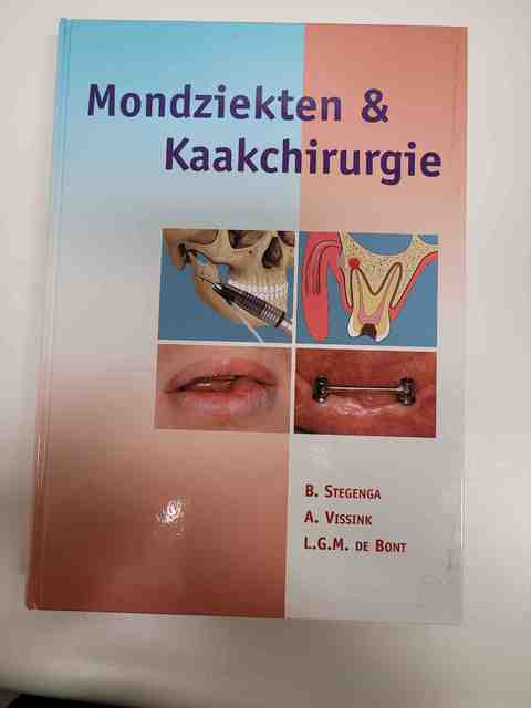9789023235002-Mondziekten-en-kaakchirurgie