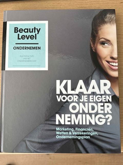 9789492548245-Beauty-Level-Ondernemen